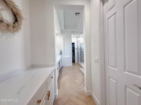 Entry Way - 3818 E Crest Ln, Phoenix, AZ 85050 photo 4 of 8