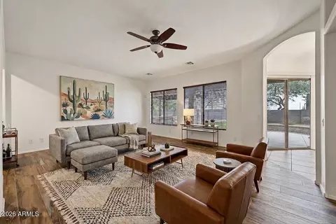 Living - 9807 E Greenway St, Mesa, AZ 85207 photo 2 of 8