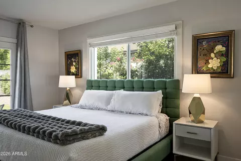 Bedroom - 3802 E Heatherbrae Dr, Phoenix, AZ 85018 photo 1 of 8