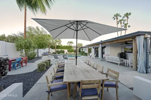 Exterior - 3802 E Heatherbrae Dr, Phoenix, AZ 85018 photo 3 of 7