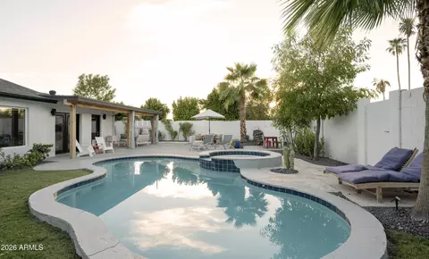 Exterior - 3802 E Heatherbrae Dr, Phoenix, AZ 85018 photo 4 of 7