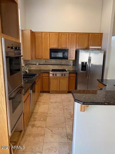 Kitchen - 891 N Date Palm Dr, Gilbert, AZ 85234 photo 2 of 4