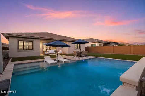 Exterior - 3437 E Daley Ln, Phoenix, AZ 85050 photo 3 of 13