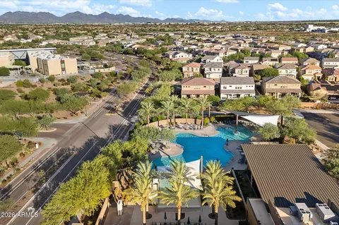 Exterior - 3437 E Daley Ln, Phoenix, AZ 85050 photo 10 of 13