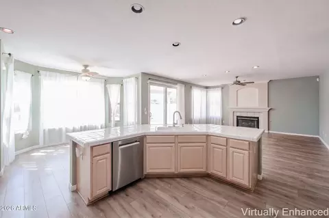 Kitchen - 4315 E Mossman Rd, Phoenix, AZ 85050 photo 6 of 6