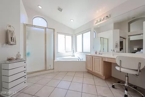 Bath - 4315 E Mossman Rd, Phoenix, AZ 85050 photo 5 of 7