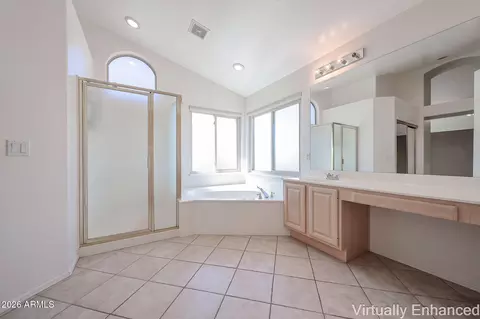 Bath - 4315 E Mossman Rd, Phoenix, AZ 85050 photo 4 of 7