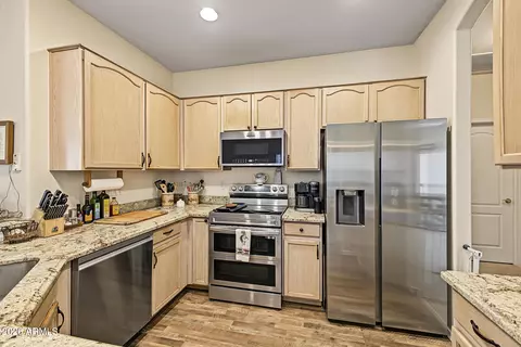 Kitchen - 3708 E Remington Dr, Gilbert, AZ 85297 photo 1 of 2