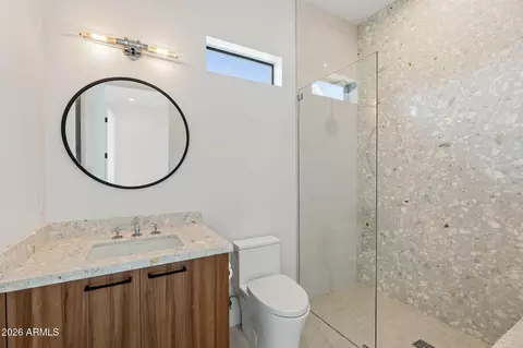 Bath - 5529 N 2nd Pl, Phoenix, AZ 85012 photo 9 of 9