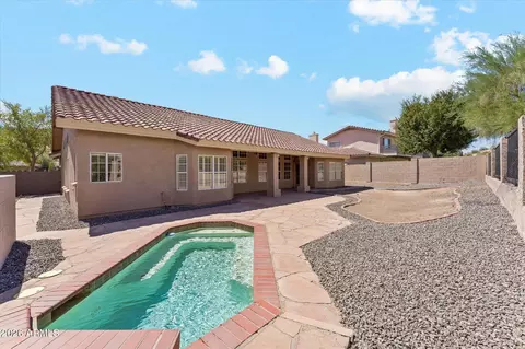 Exterior - 3310 E Rock Wren Rd, Phoenix, AZ 85044 photo 4 of 12