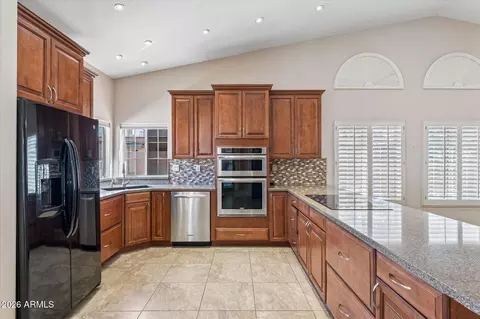 Kitchen - 3310 E Rock Wren Rd, Phoenix, AZ 85044 photo 1 of 3