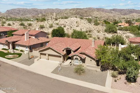 View/Area - 3310 E Rock Wren Rd, Phoenix, AZ 85044 photo 2 of 11