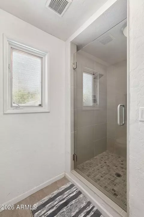 Bath - 4208 E Wilshire Dr, Phoenix, AZ 85008 photo 2 of 4