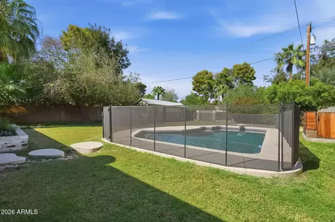 Exterior - 4208 E Wilshire Dr, Phoenix, AZ 85008 photo 7 of 10