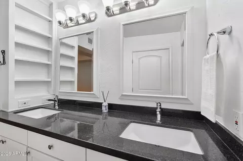 Bath - 4208 E Wilshire Dr, Phoenix, AZ 85008 photo 1 of 4