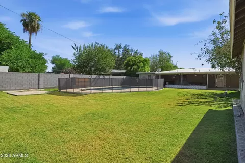 Exterior - 4208 E Wilshire Dr, Phoenix, AZ 85008 photo 5 of 10