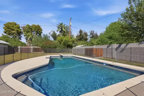 Exterior - 4208 E Wilshire Dr, Phoenix, AZ 85008 photo 1 of 10