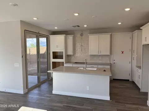 2255 S Swan Ct, Gilbert, AZ 85295 photo 5