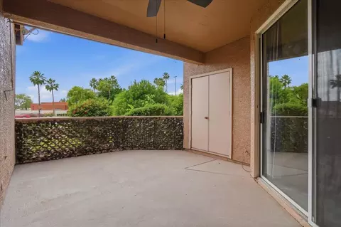 Exterior - 1633 E Lakeside Dr #63, Gilbert, AZ 85234 photo 2 of 5