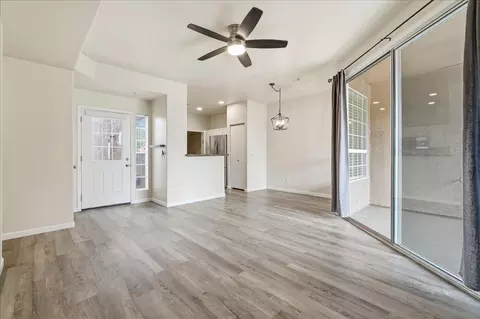 Living - 1633 E Lakeside Dr #63, Gilbert, AZ 85234 photo 1 of 4