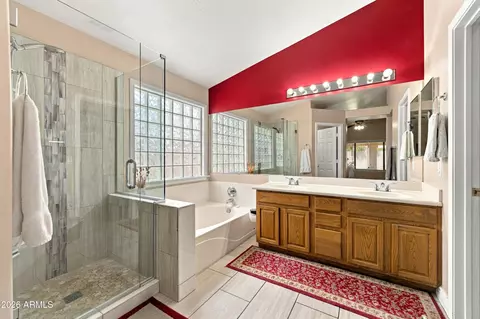 Bath - 1874 E Sagebrush St, Gilbert, AZ 85296 photo 1 of 3