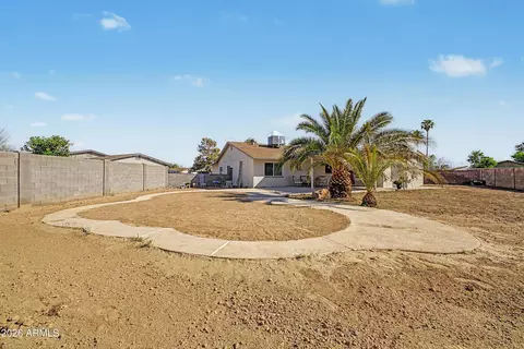 Exterior - 4348 N 80th Dr, Phoenix, AZ 85033 photo 7 of 11