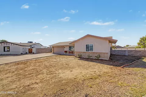 Exterior - 4348 N 80th Dr, Phoenix, AZ 85033 photo 3 of 11
