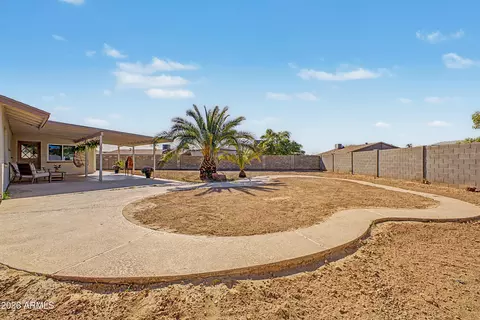 Exterior - 4348 N 80th Dr, Phoenix, AZ 85033 photo 6 of 11