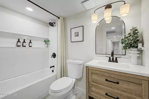 Bath - 4348 N 80th Dr, Phoenix, AZ 85033 photo 2 of 2