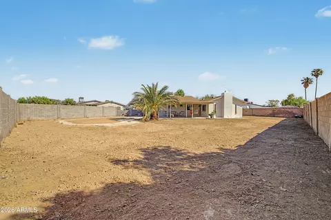 Exterior - 4348 N 80th Dr, Phoenix, AZ 85033 photo 9 of 11