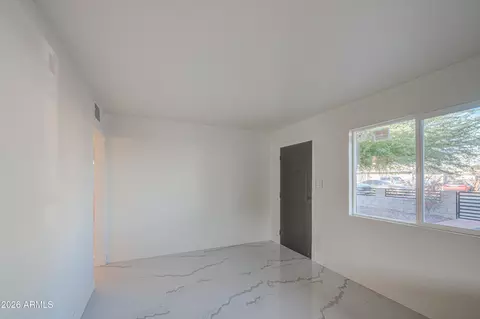 Living - 1648 N 38th Dr, Phoenix, AZ 85009 photo 1 of 4