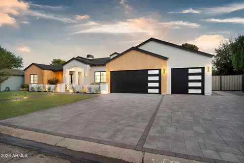 Exterior - 2901 E Pierson St, Phoenix, AZ 85016 photo 5 of 11
