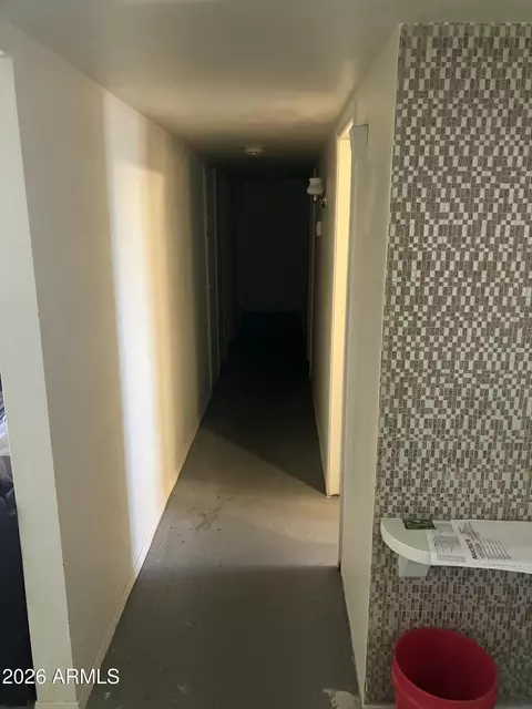 Entry Way - 1612 E Tuckey Ln, Phoenix, AZ 85016 photo 3 of 4