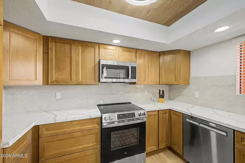 Kitchen - 4303 E Cactus Rd #314, Phoenix, AZ 85032 photo 2 of 4
