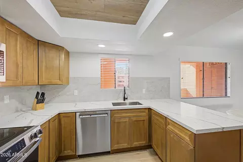 Kitchen - 4303 E Cactus Rd #314, Phoenix, AZ 85032 photo 3 of 4