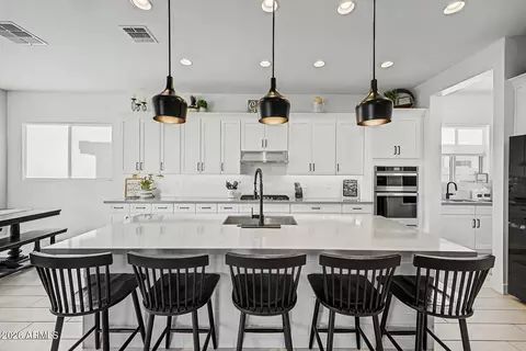 Kitchen - 9527 E Solina Ave, Mesa, AZ 85212 photo 2 of 5
