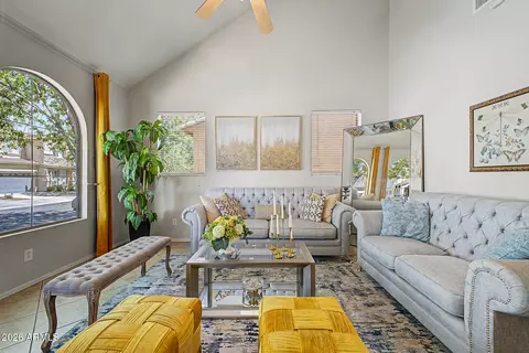 Living - 1807 E Dunbar Dr, Phoenix, AZ 85042 photo 2 of 5