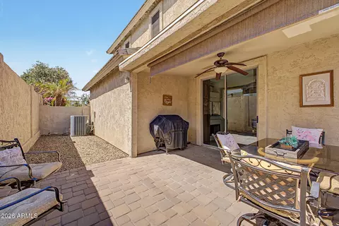 Exterior - 1807 E Dunbar Dr, Phoenix, AZ 85042 photo 6 of 6