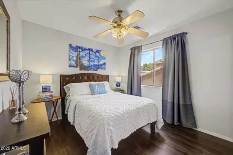 Bedroom - 1807 E Dunbar Dr, Phoenix, AZ 85042 photo 3 of 4