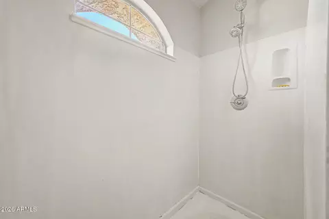 Bath - 1807 E Dunbar Dr, Phoenix, AZ 85042 photo 3 of 4