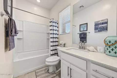 Bath - 4043 E Pony Ln, Gilbert, AZ 85295 photo 2 of 2