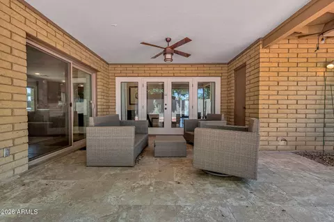 Exterior - 1110 E Orangewood Ave, Phoenix, AZ 85020 photo 2 of 5