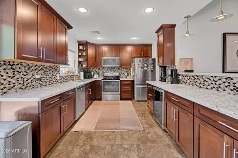 Kitchen - 1110 E Orangewood Ave, Phoenix, AZ 85020 photo 2 of 3