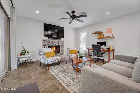 Living - 1110 E Orangewood Ave, Phoenix, AZ 85020 photo 6 of 6