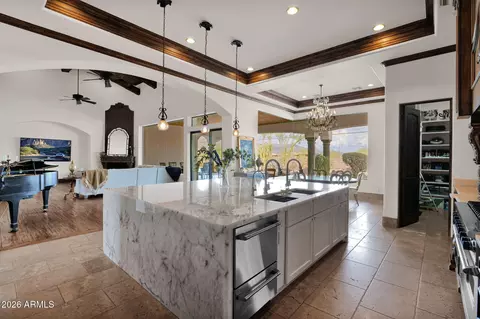 Kitchen - 9546 E Julep Cir, Mesa, AZ 85207 photo 6 of 7