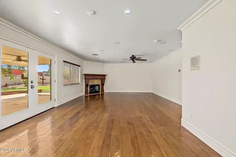 Living - 2465 E Drake St, Gilbert, AZ 85234 photo 6 of 7