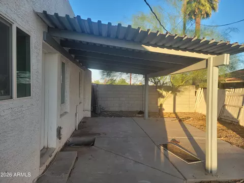 Exterior - 2102 N 26th Pl, Phoenix, AZ 85008 photo 9 of 14