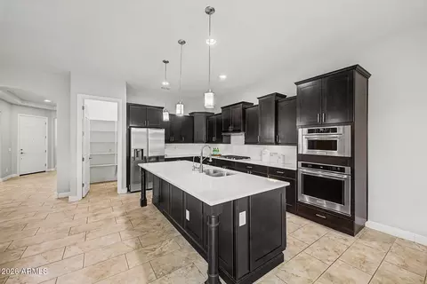 Kitchen - 3332 E Azalea Dr, Gilbert, AZ 85298 photo 4 of 5