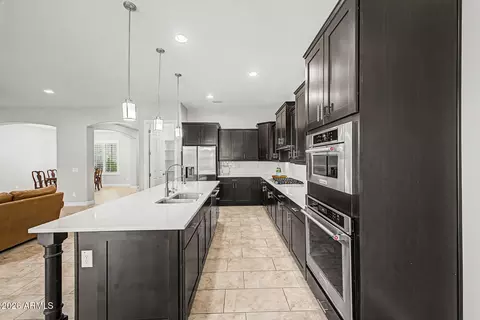 Kitchen - 3332 E Azalea Dr, Gilbert, AZ 85298 photo 3 of 5