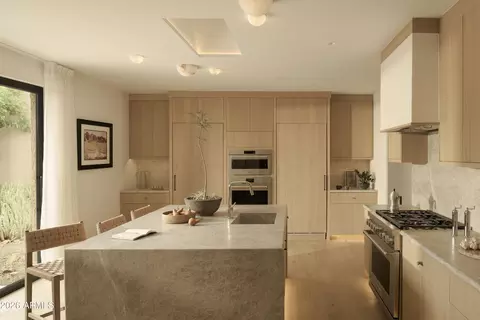 Kitchen - 5970 N Echo Canyon Dr, Phoenix, AZ 85018 photo 2 of 3